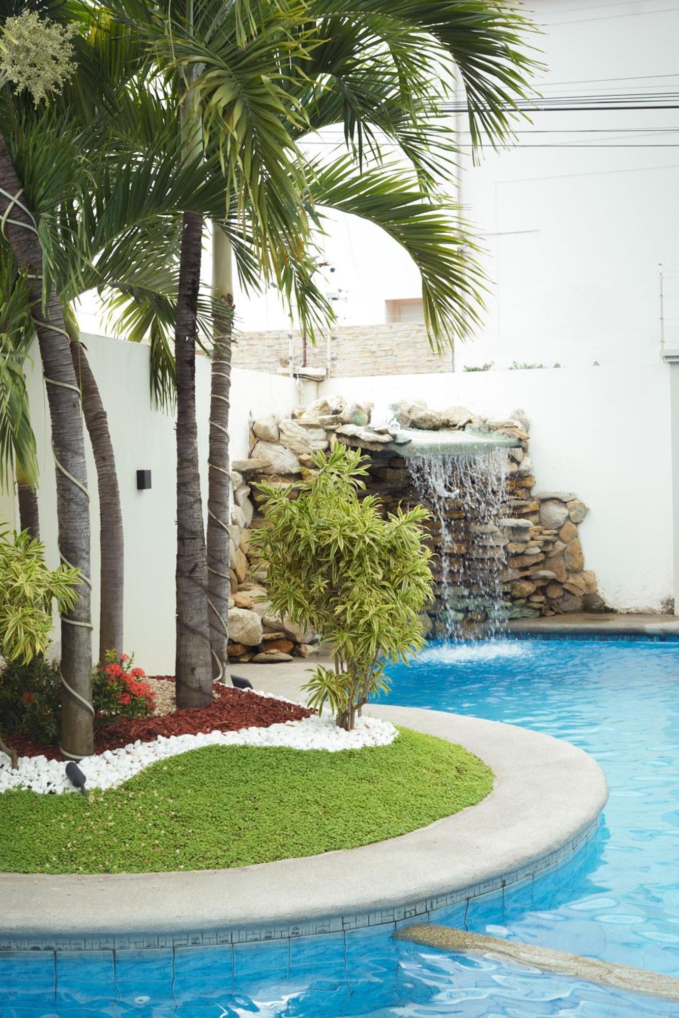 Hotel Mar Azul Manta Exterior photo