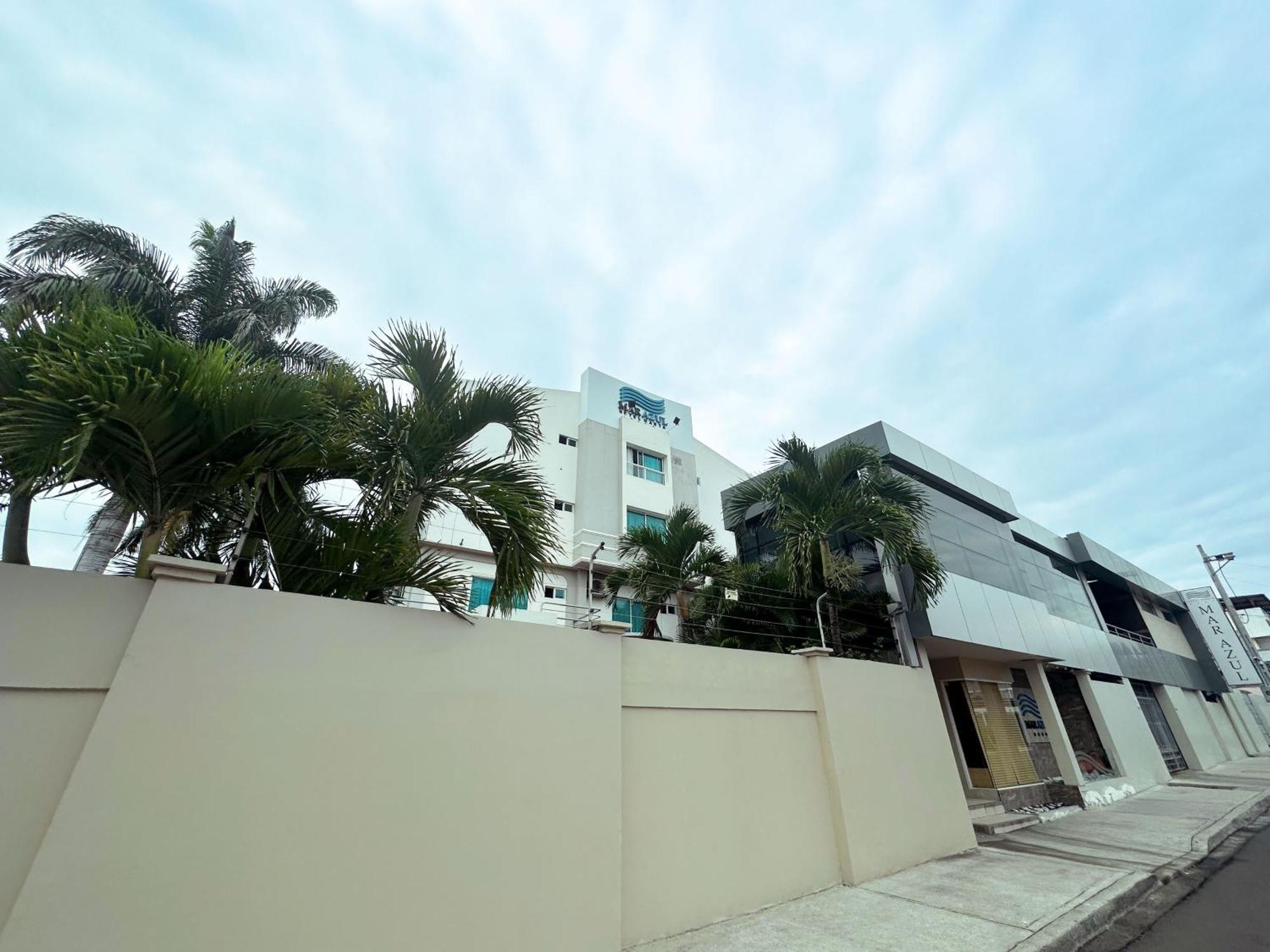 Hotel Mar Azul Manta Exterior photo
